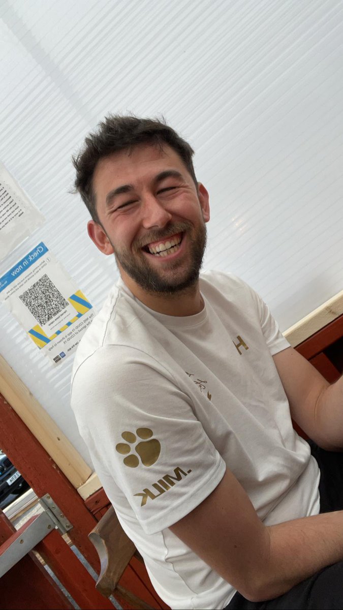 Joe27003206's tweet photo. Moment a player finds out his old team choked more than my ex during bdsm https://t.co/xJmvXiAYFf