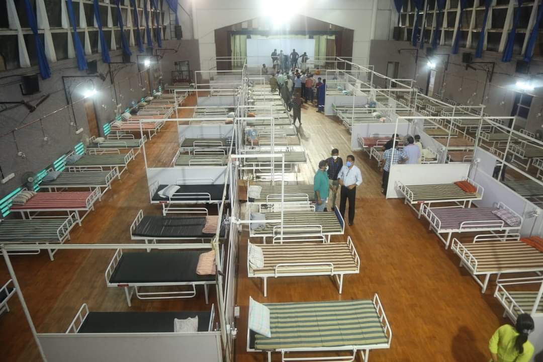 Pinarayi Vijayan (@pinarayivijayan) on Twitter photo India's largest O2 bed #COVID19 facility will function tomorrow onwards at Ambalamugal. 100 O2 beds in Phase I, 500 in 5 & 1500 in 8 days. The temporary Govt. facility built in PPP mode will get O2 directly from <a href="/KochiRefinery/">BPCL Kochi Refinery</a>. 480 staff including 130 doctors and 240 nurses. India's largest O2 bed #COVID19 facility will function tomorrow onwards at Ambalamugal. 100 O2 beds in Phase I, 500 in 5 & 1500 in 8 days. The temporary Govt. facility built in PPP mode will get O2 directly from <a href="/KochiRefinery/">BPCL Kochi Refinery</a>. 480 staff including 130 doctors and 240 nurses.