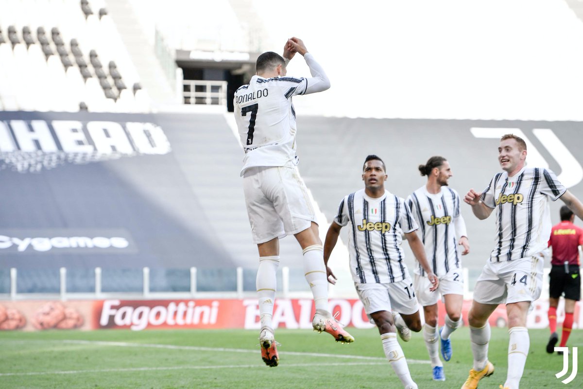 juventusfcen's tweet photo. 🔥🎰🔥

#CR777 #JuveInter #ForzaJuve https://t.co/NkkLNaEJ5F