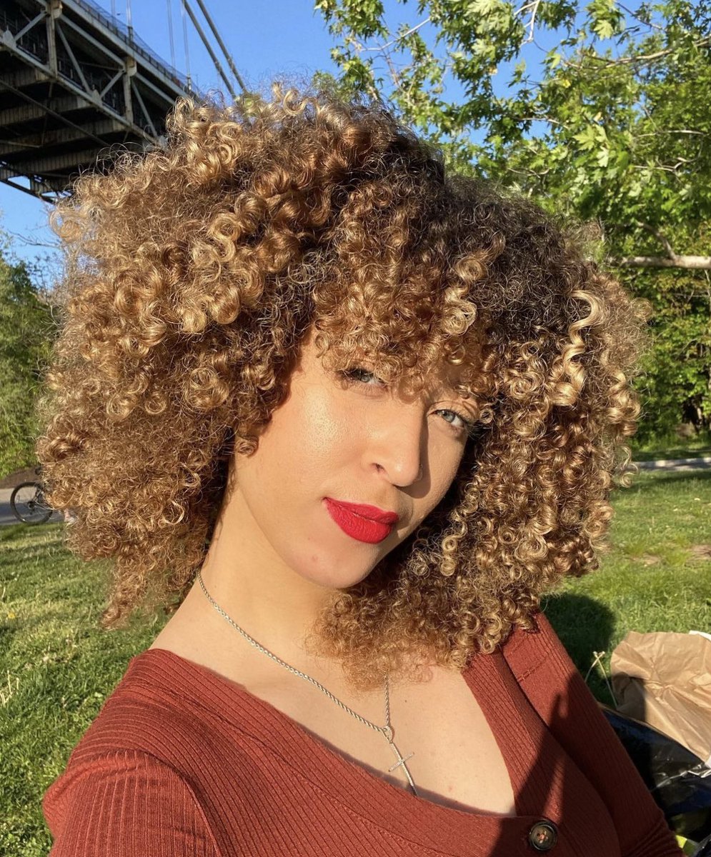 Miss_Jessies's tweet photo. #SaturdayStyles w/ this cutie. Her curl definition brought to you by Miss Jessie’s #LeaveInCondish & #PillowSoftCurls.
Which MJ products are you using today?
📸: @thecurlyclubco
#missjessies #coilycustard #Saturday #curlypudding #curlymeringue #honeycurls #coilycustard https://t.co/ogmZ1Dj7B4