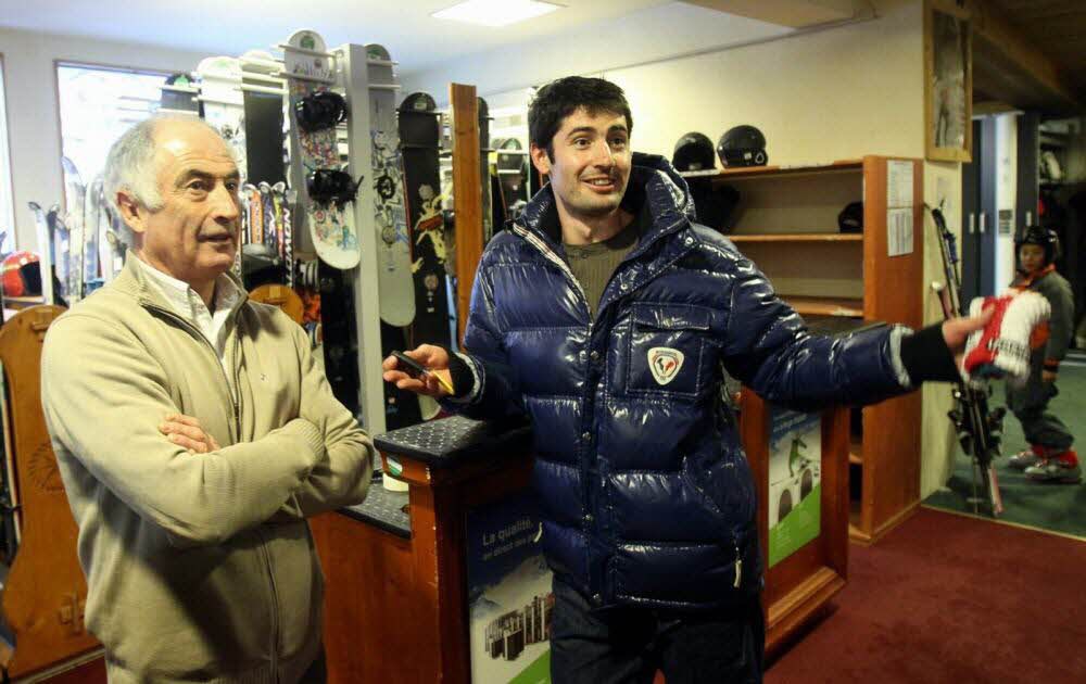 J’apprends avec tristesse le décès de   Jean-Pierre Grange, ancien membre <a href="/FedFranceSki/">FFS - Fédération Française de Ski</a>, père de <a href="/jb_grange/">Jean-Baptiste Grange</a> et frère de #christianGrange Sincères condoléances au nom de tous les moniteurs <a href="/esf_officiel/">𝗲𝘀𝗳</a>