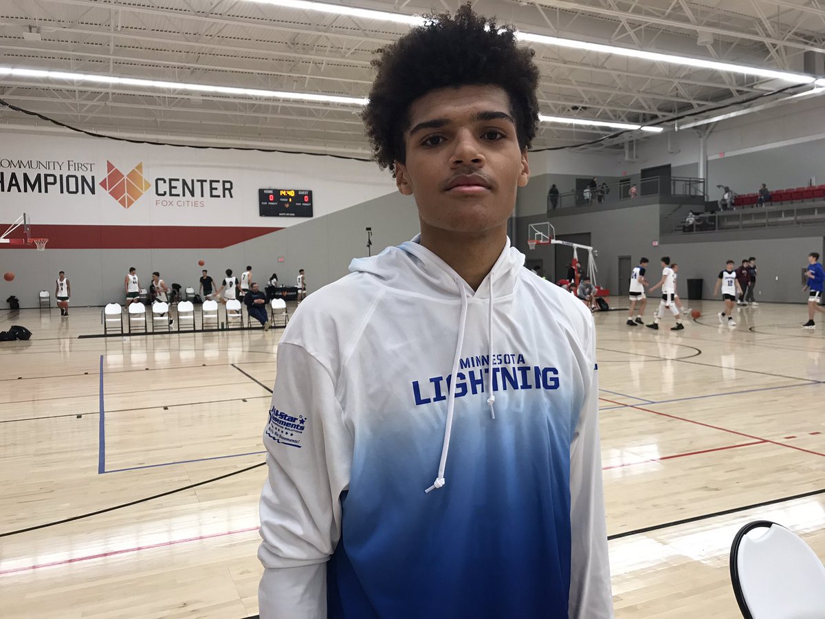 RyanJamesMN's tweet photo. I’m definitely intrigued by the scholarship potential of Rochester Century 6 foot six forward Jaden Wysocki.

Agile 2022 that touched in scores with feet set or using body control to score when a bit off balance. Scored 22 in the @MNLightningAAU win

@PHCircuit #PHMidwestShowdown https://t.co/F3AMCgzeIc