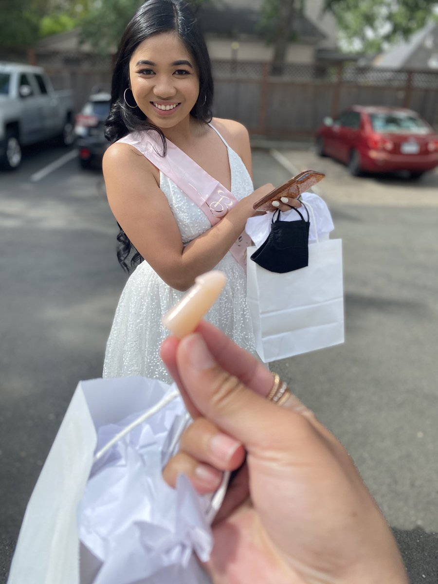 jungbxe's tweet image. Lmao #bowwowchallenge @808Erikaa