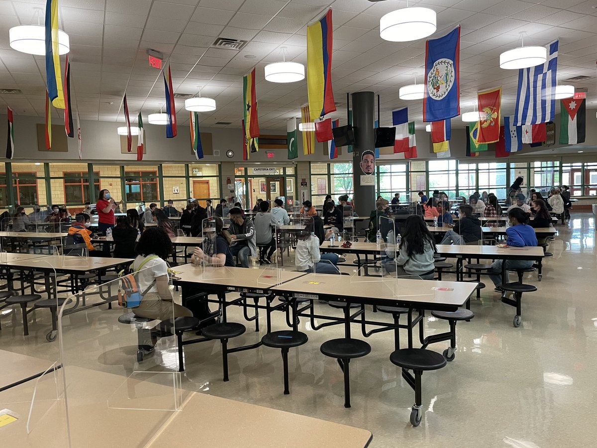 mrs_b0yd's tweet image. We had such an amazing time yesterday practicing for the #APHumanGeography exam! We did a full mock exam, had a great session on managing stress, and was able to finish it off with some educational fun! Special shout-out to everyone who made this possible for our kiddos 🌎