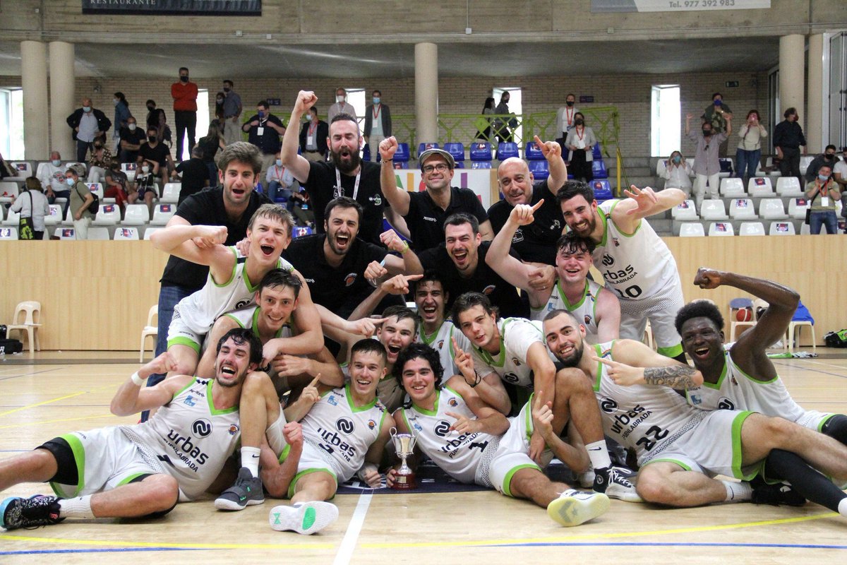 Gracias a Pichel, Ferran y Salva por meterme en esta mierda… y sobre todo GRACIAS a esta panda de hijos de p****!!! <a href="/BFuenlabrada/">Flexicar Fuenlabrada</a>