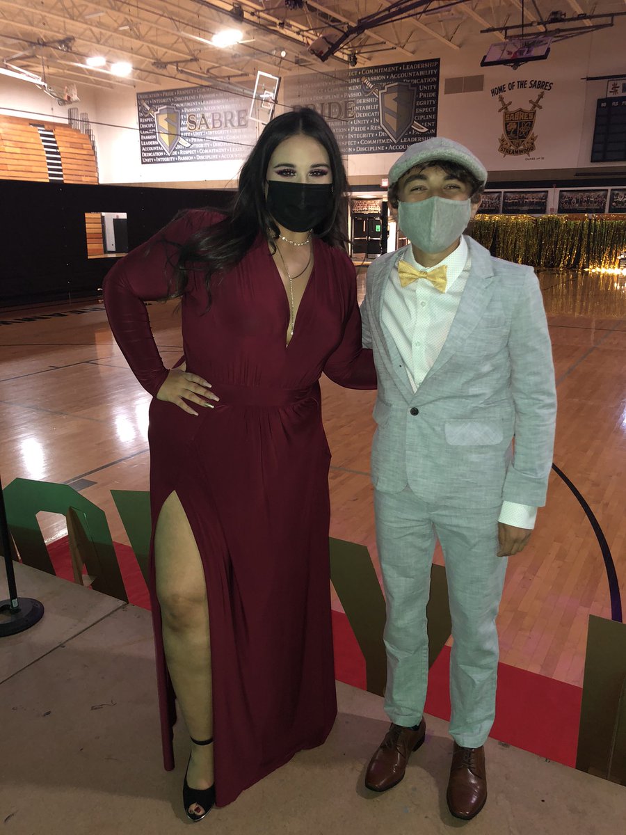 SABRE_NEWS's tweet photo. Our very own Sabre News anchors Joshua Lindaul and Allison Rose did such a great job M/Cing Prom!! Don’t they look amazing!!
#prom #sabrepride https://t.co/VlXZgOoaf0