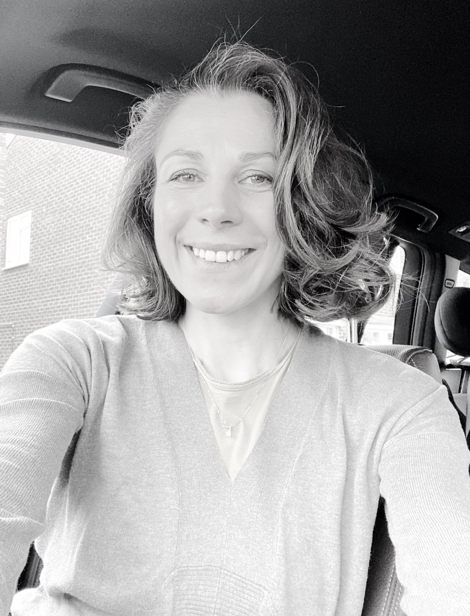 GabrielaHitchc1's tweet image. How to ruin your new hair cut 💇🏻‍♀️😂 Get rained on ☔️ At least the sun ☀️ came out when I finished 😁 Hair definitely does not look like this anymore 😂😂😂 #haircut #running #runningintherain #mumslife