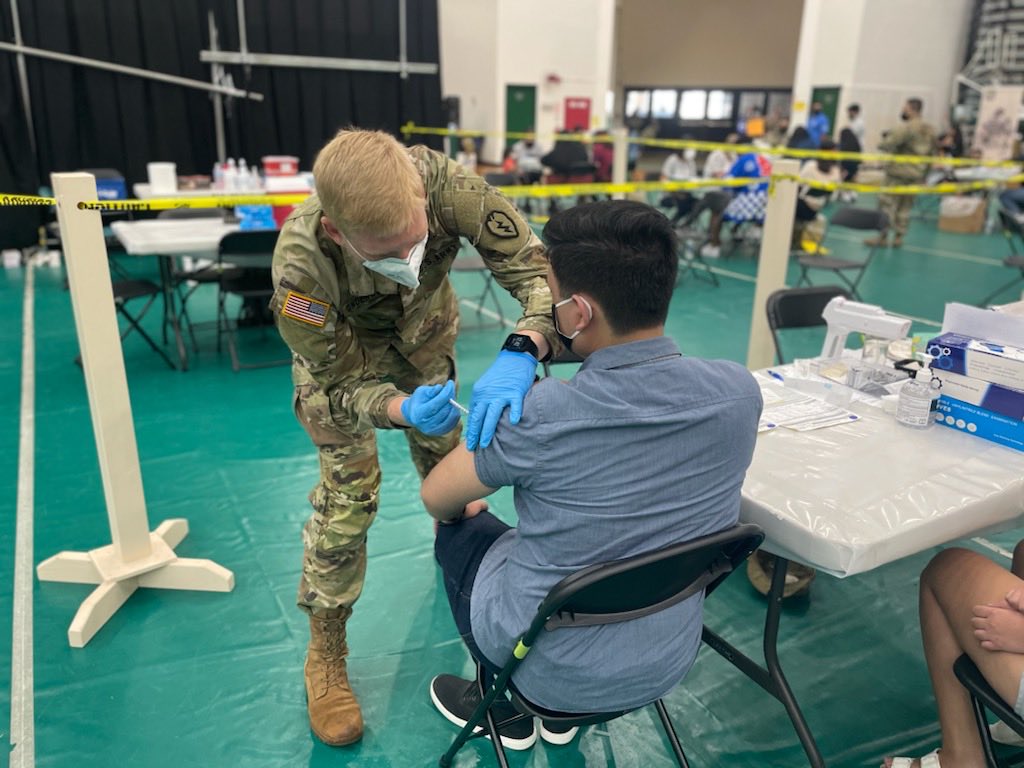 NFear6's tweet photo. Today we recognize our medics as they return from the Guam Vaccination Support Mission. The team administered 10,661 COVAX shots 💉💪 &amp; built lasting partnerships with the Guam NG 🇬🇺. Team, we are proud &amp; excited to welcome you home! #NoFear ⁦@25thID⁩ ⁦@3IBCTBroncos⁩ https://t.co/TzeriW4MWK