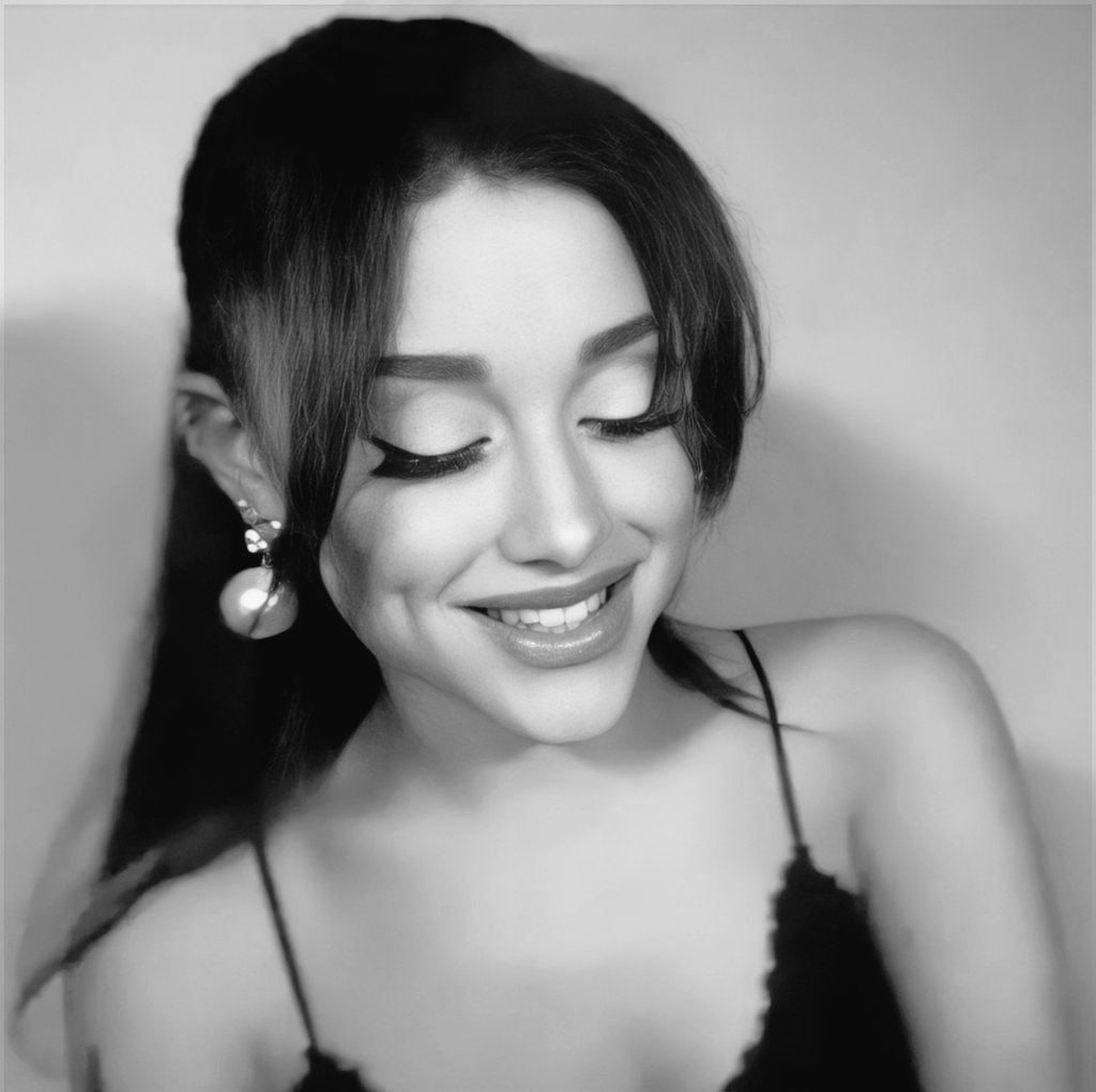 geminismine's tweet photo. aprovecho q ariana es tendencia solo para decir q ella salvó mi vida #WeLoveYouAriana https://t.co/TKRrNsjhBA