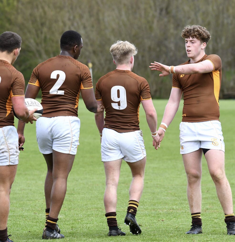 Many congratulations to James on his Brown Blazer 🔴⚫️💪

An outstanding, attacking scrum half with a big future 👏  🏉