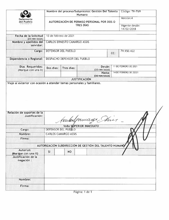 DavidRacero's tweet photo. @VickyDavilaH Le indigna que @GustavoBolivar viaje a EEUU a reunirse en la @CIDH (cuya sede está en Washington) a denunciar violaciones a DDHH en Colombia. 

Ojalá le indignaran permisos remunerados del Defensor del Pueblo para salir del país a vacunarse, mientras se violan DDHH en Colombia. https://t.co/SjBFrBzahI