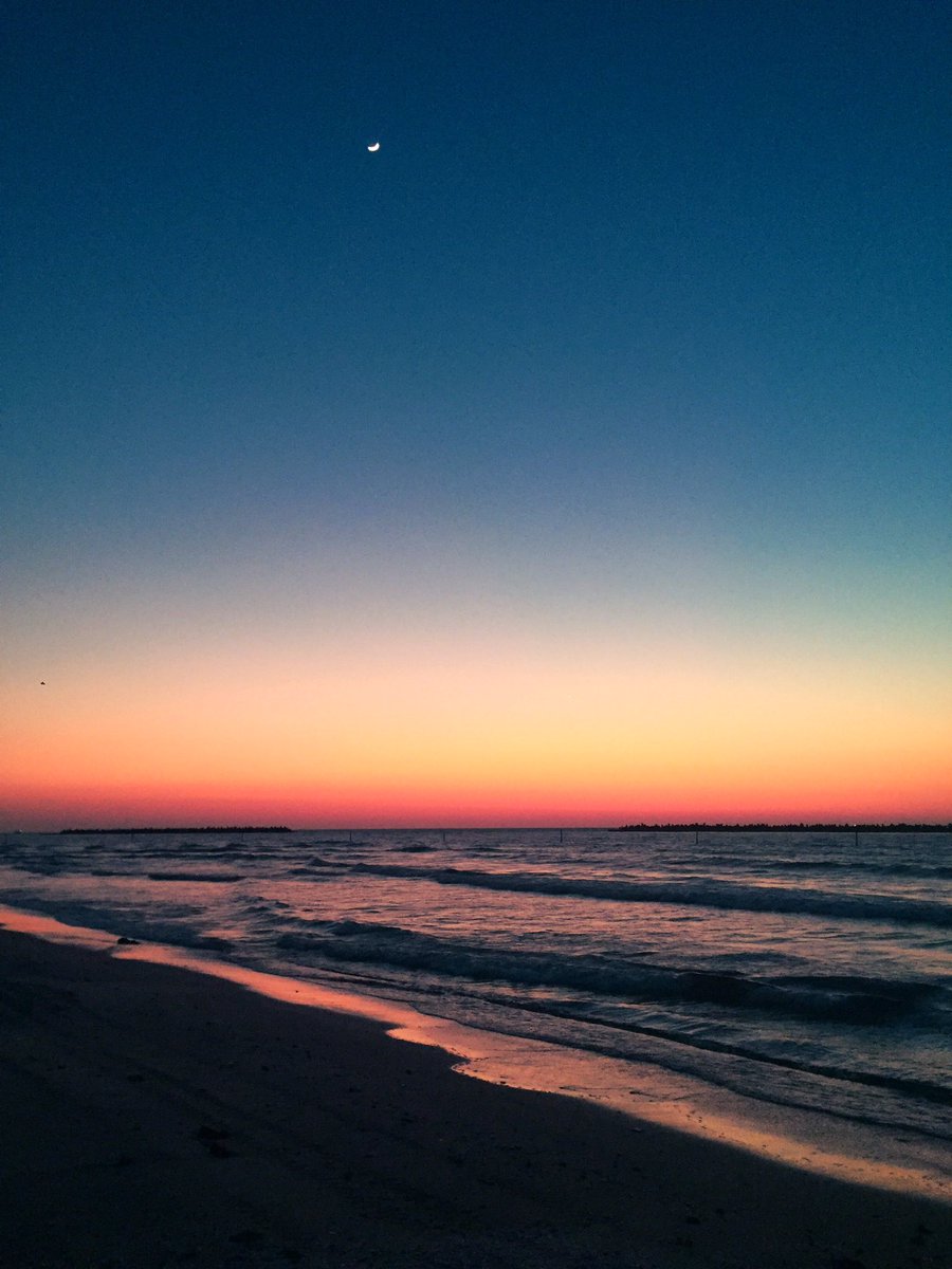 راس البر 🌙✨📸