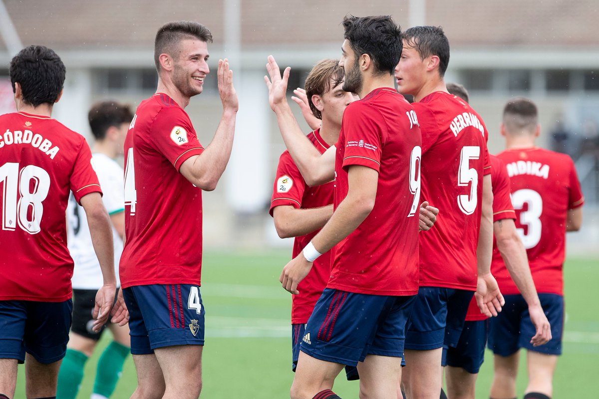 Osasuna's tweet photo. SEGUNDA B | 🗞️ LA CRÓNICA | #Osasuna Promesas se hace grande en Tajonar (2-0)
#PromesasRacing
▶️ https://t.co/oLTeNO1721 https://t.co/KTv4DrKzgy