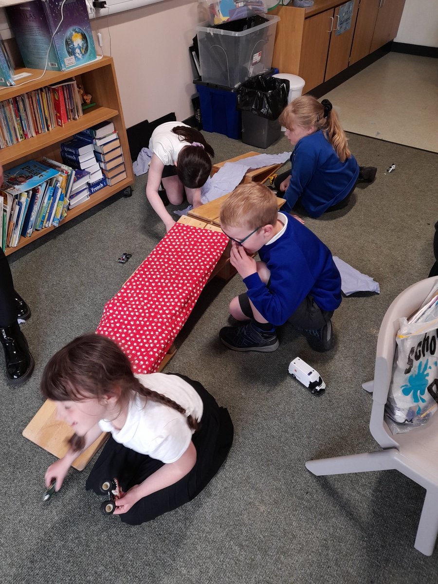 MrAtkinsonSTN's tweet photo. We launched our topic all about Bridges, we explored different designs, friction challenges, discovered some unusual ones and tested out @PlayCraftLearn. #Stem #stirlingstem @MtasticSte https://t.co/AEQYPNfgdA