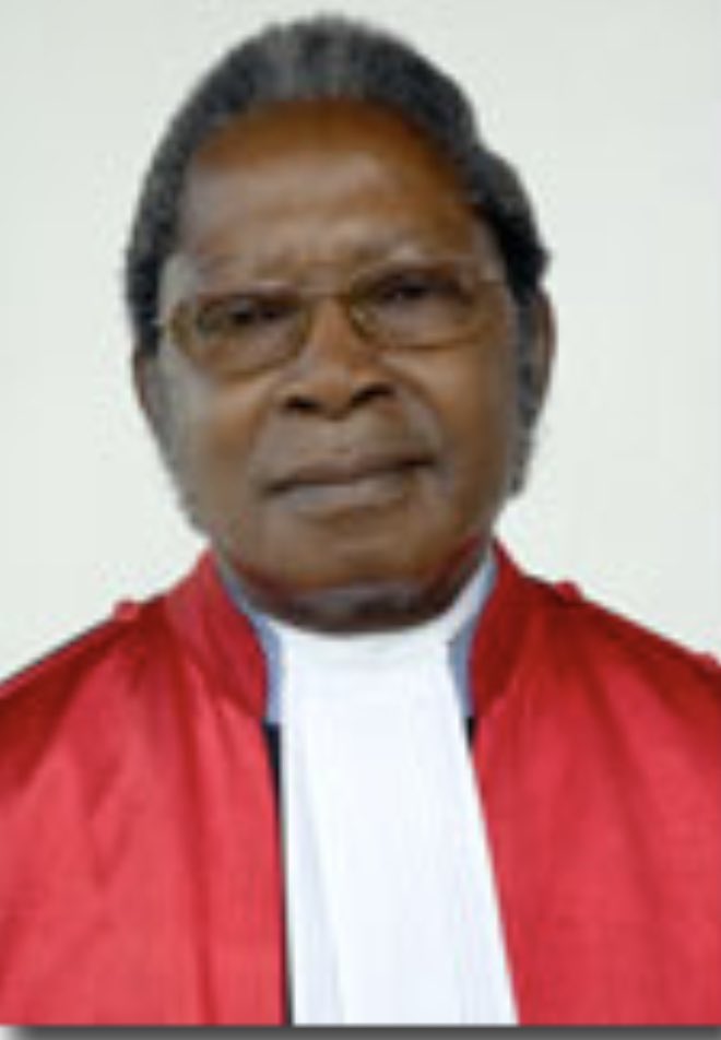SoeMarrah's tweet photo. A legend of the law has passed from time to timeless jurisdiction. He once held my hands and taught me the legal ropes. A man, roundly educated with a signature flair of English. He lived for the law, and was both teacher and student of jurisprudence. RIP Justice Bankole Thompson https://t.co/1TvIo0aVF2