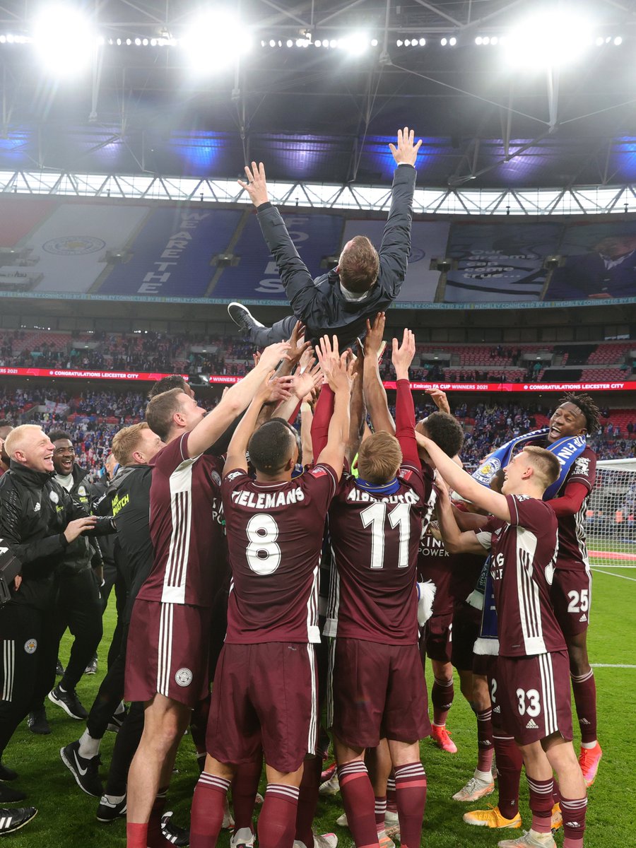 LCFC's tweet image. Scenes.