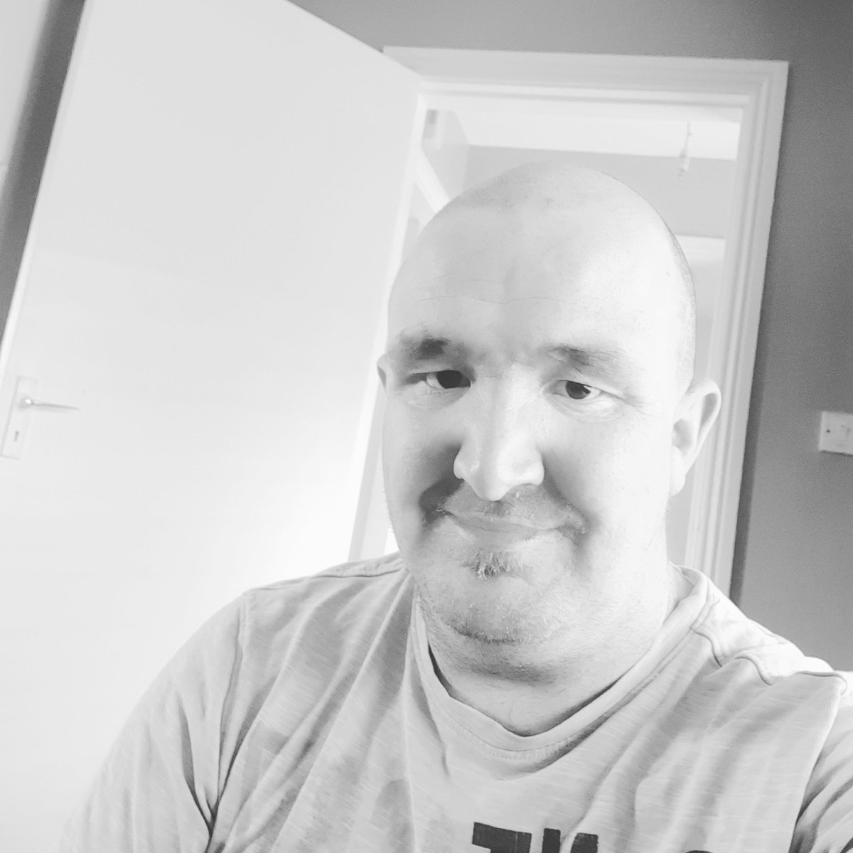 Shanehefferna19's tweet photo. #NewProfilePic https://t.co/0mYHs6fpdX