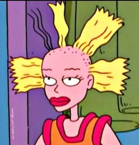 aramnotagoat's tweet image. spot the difference