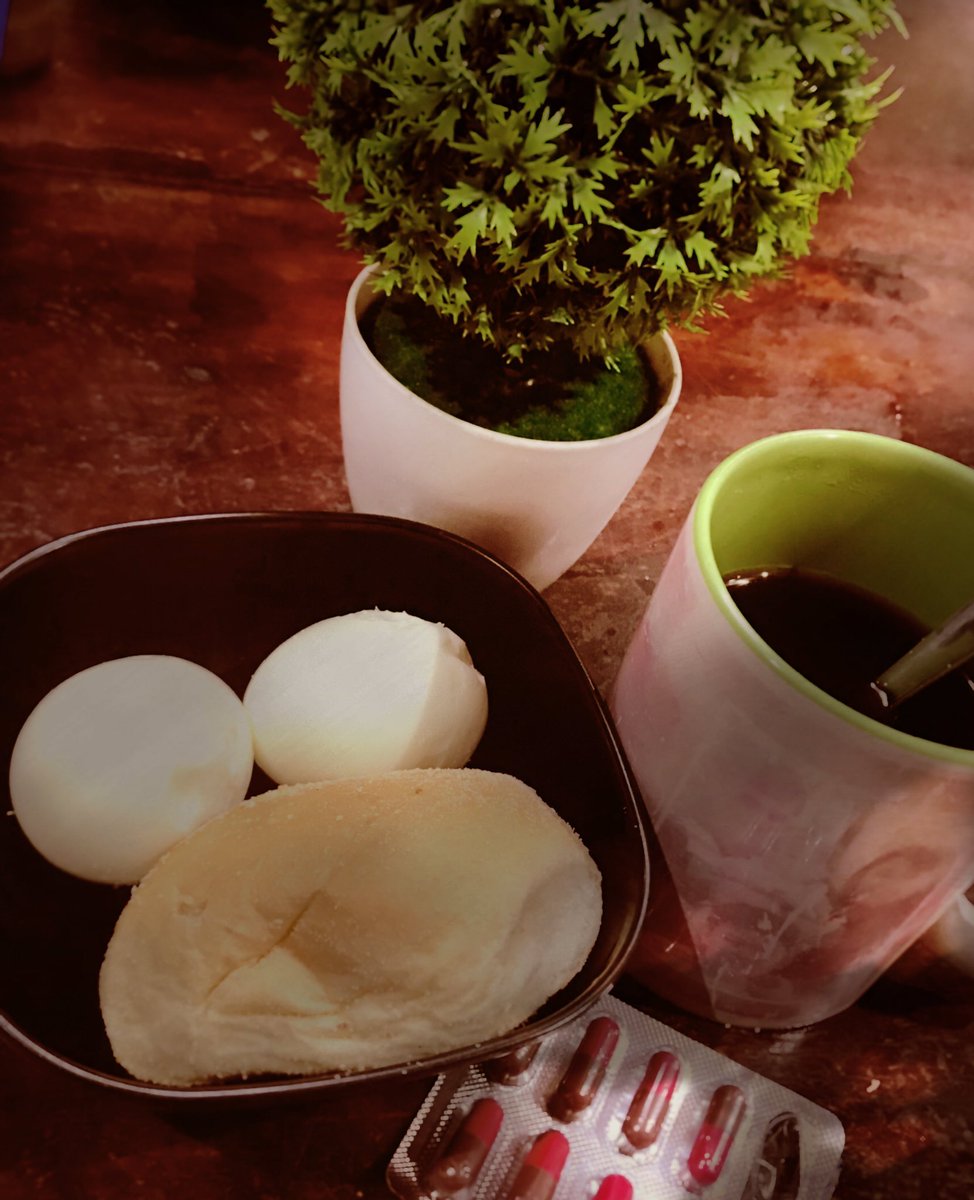 hunkguy84's tweet image. My kind of 🥞  🥞 🥞 
#1pandesal
#2eggs
#blackcoffee
#vitamins