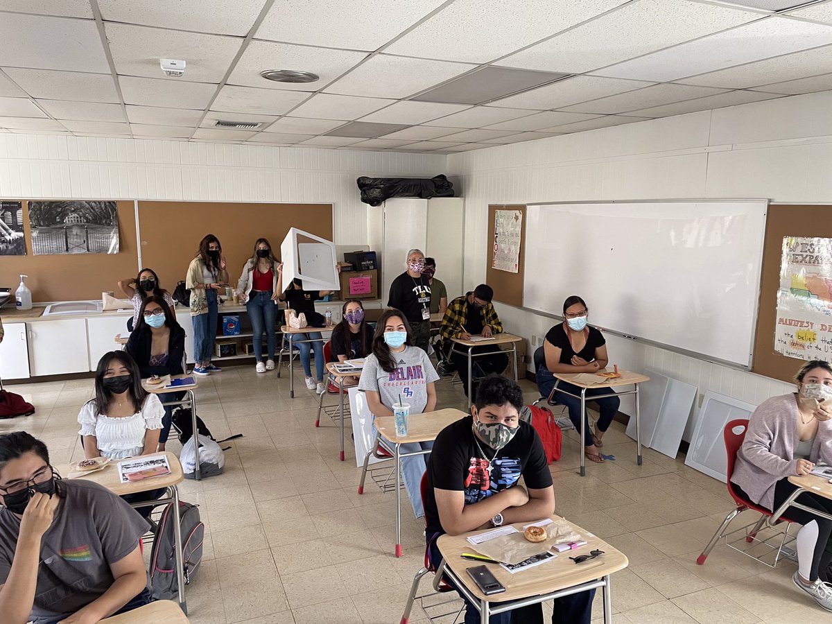 BelAir_History's tweet photo. The future starts today...
Saturday morning study session for the upcoming US HISTORY EOC... #strivefor45 want more #strivefor54
@VaniaJean88 @ODPHIRuben @CharlieGarciaBA #bigredpride https://t.co/tLyBgsk268