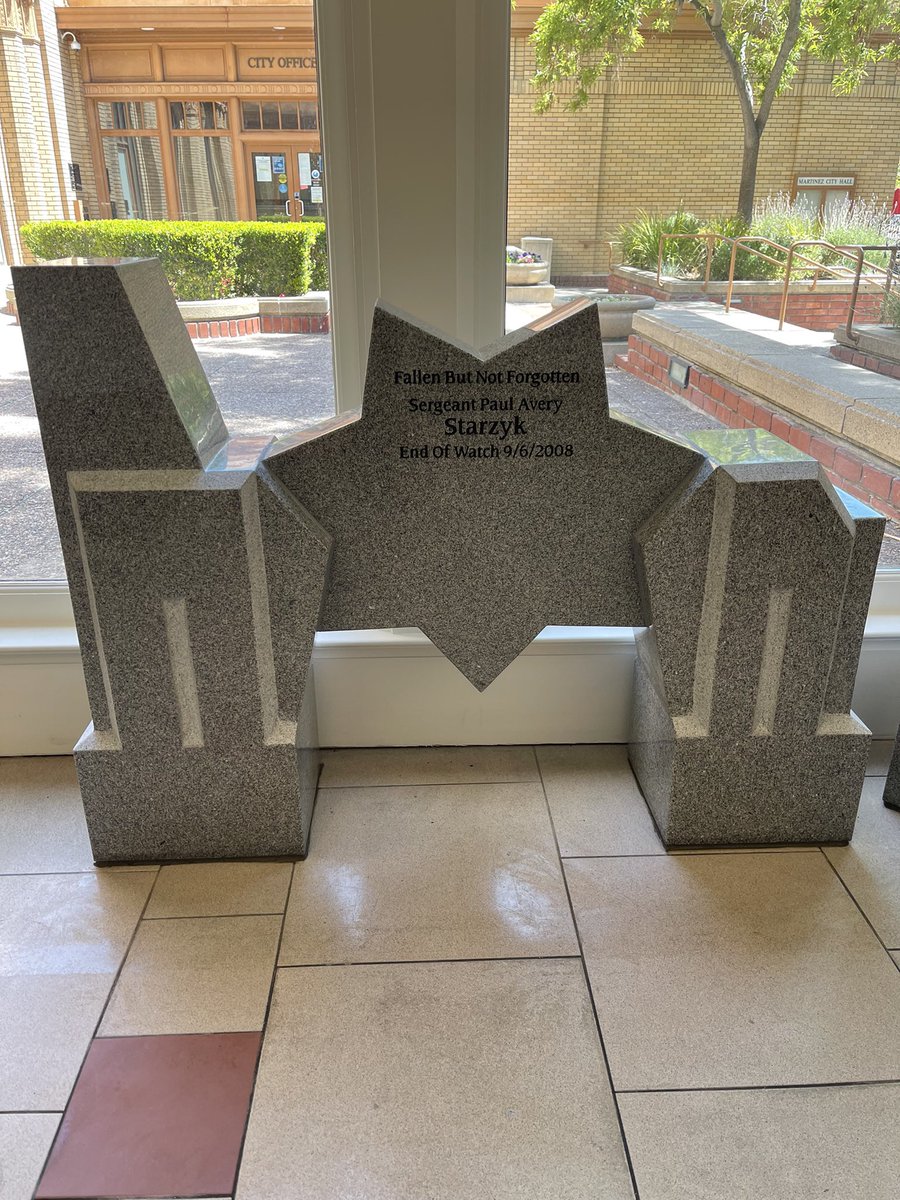MartinezPDinCA's tweet photo. Thank you Cody Phalen on an amazing Eagle Scout project honoring the public service and sacrifice of Sgt. Paul Starzyk and Sgt. Thomas Tarantino. For more click on the FB link:

https://t.co/ya7EyMRbUM https://t.co/kjrCStXFBx