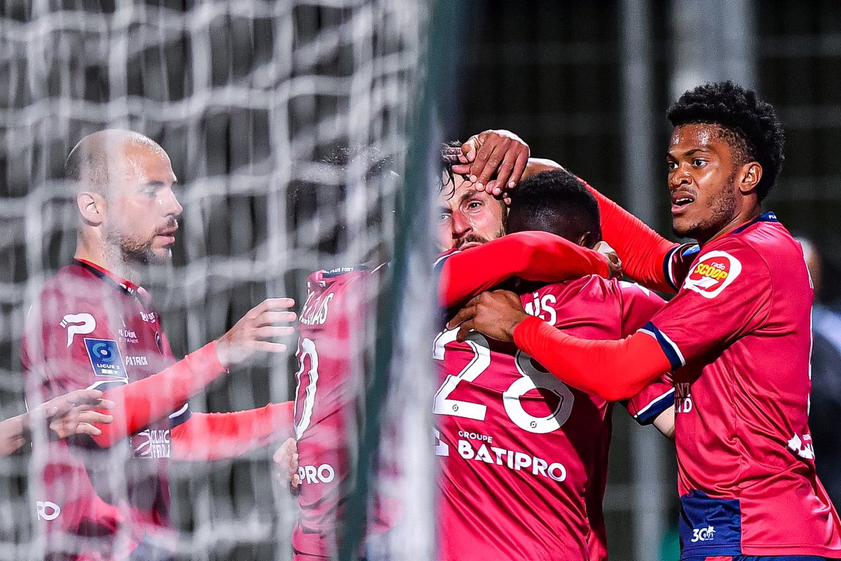 ActuFoot_'s tweet photo. 🔴 CLERMONT EST PROMU EN LIGUE 1, UNE PREMIÈRE DANS SON HISTOIRE ⬆️ https://t.co/9ZihFb1VgT