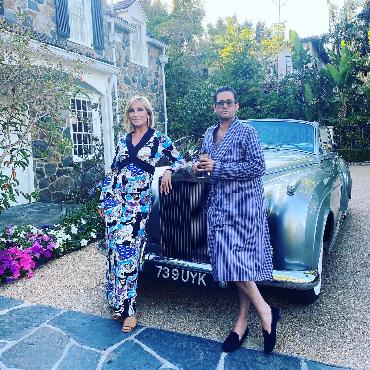 SonjatMorgan's tweet photo. Honored to wear #edithflagg with @JoshFlagg1   Did you read the book on #edith? @flatteredwomen @EW @EWlive @NineDaves @davediehl66 @realbadbofbravo @AsaSoltan @BravoWWHL https://t.co/mT2ZUfRAkC