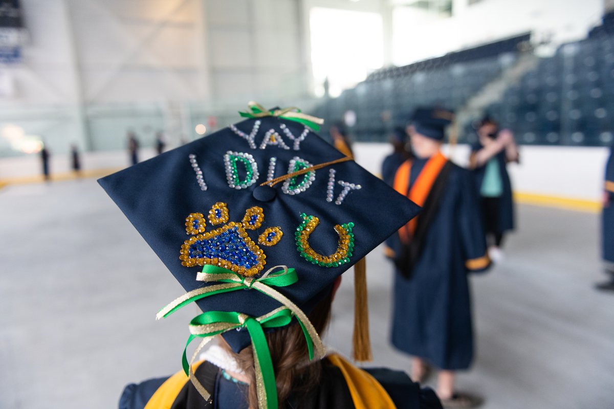 SUNYCantonNews's tweet photo. Congratulations to the SUNY Canton graduating class of 2021! https://t.co/blRLmWs8vQ