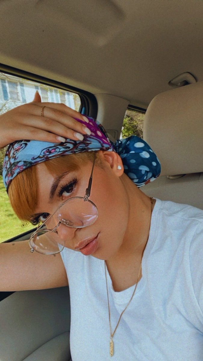 Don’t look at my nails lmao