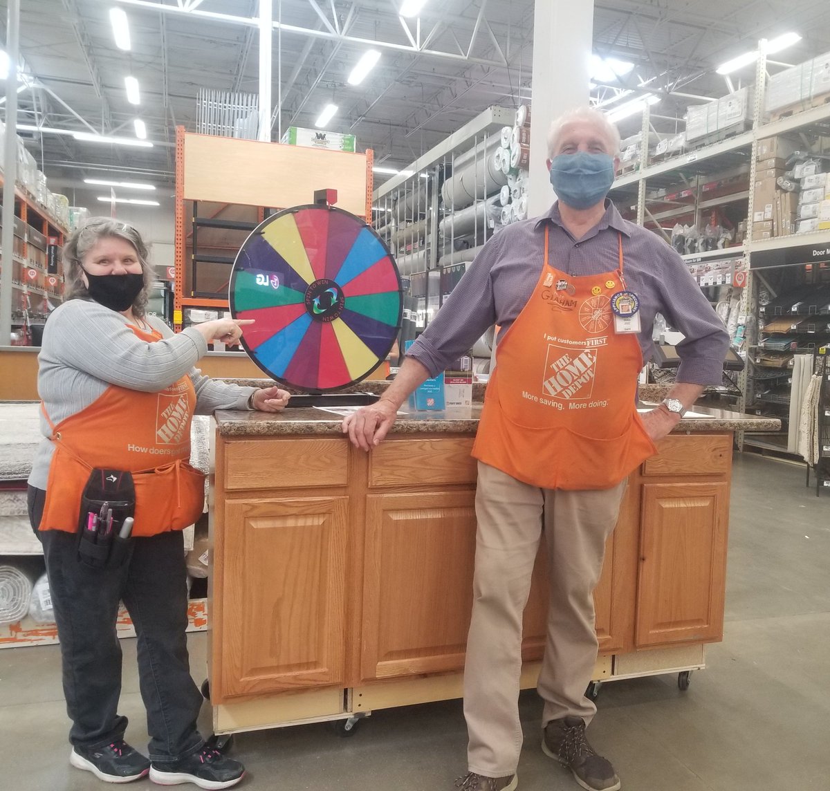 SpecialtySHANN1's tweet photo. Group effort!!!😃
Driving leads at store 2002 on this gorgeous Saturday. 
@EldredPeterson @asmbilly @LorieCorke @DwillyC @Amber_P01 @jenaye25 https://t.co/Hyj8e0je7v