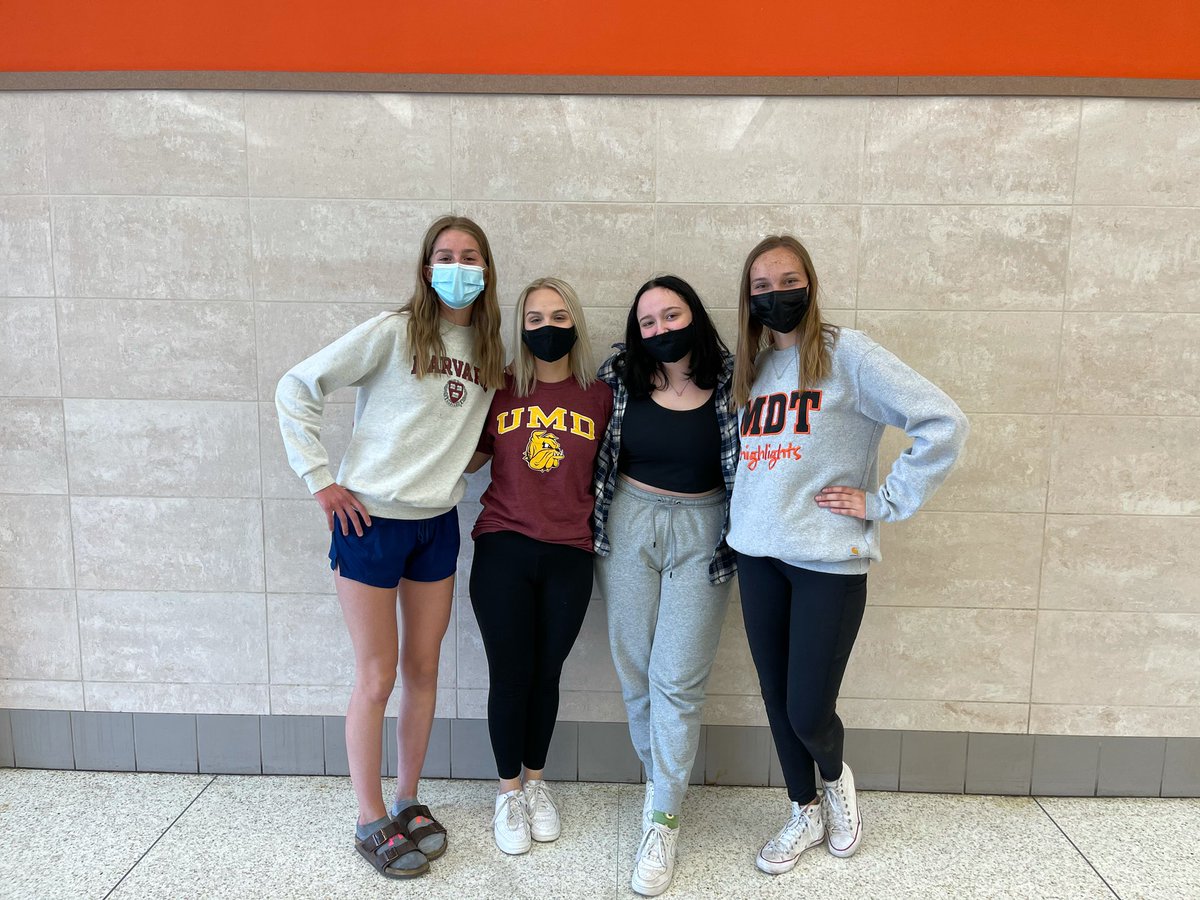 MoorheadKeyClub's tweet photo. Say hello to the new 2021-2022 Key Club Board! https://t.co/Xstp54mAme