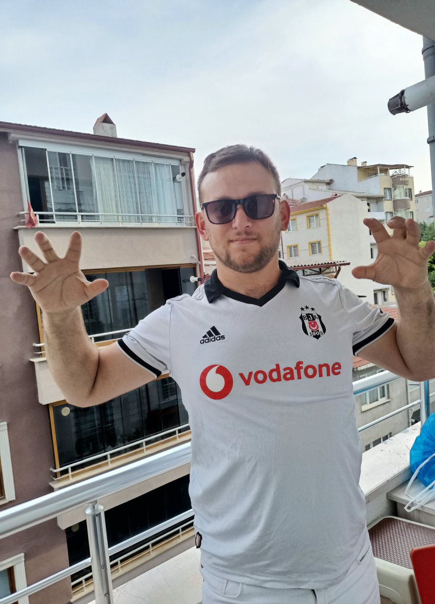 Selimcakirs's tweet photo. #SampiyonBesiktas https://t.co/DplugNSk0D