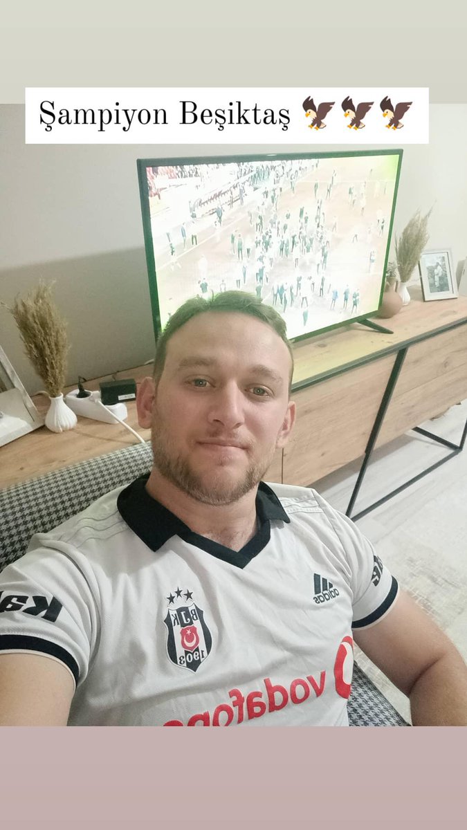 Selimcakirs's tweet photo. #SampiyonBesiktas https://t.co/DplugNSk0D