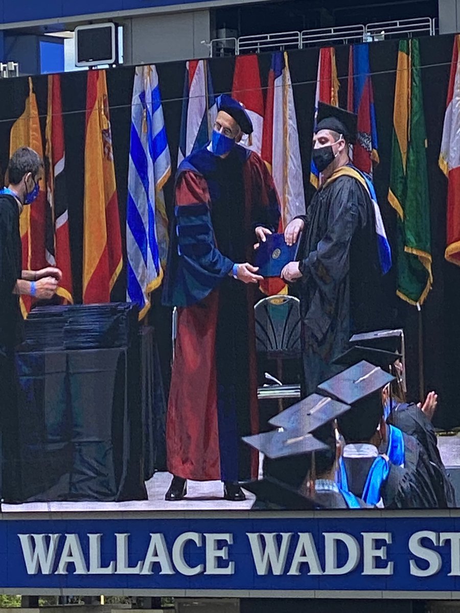 sedo_shorey's tweet photo. Graduation #2 is done!! Chris graduated from @DukeFuqua school of business today too. So proud!! #dukefuqua. #dukelaw https://t.co/xPSx7WN3xB