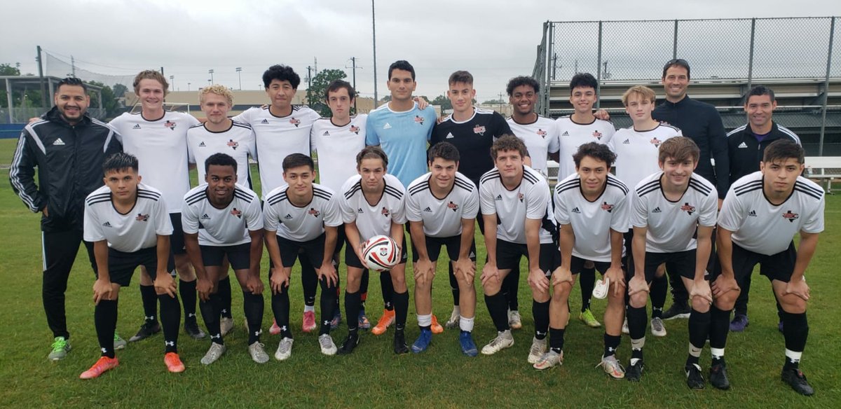 tascosoccer's tweet photo. Region 3 Boys (Orange) and Region 4 Boys (White) are about to kickoff. https://t.co/Z97LGDeBnB