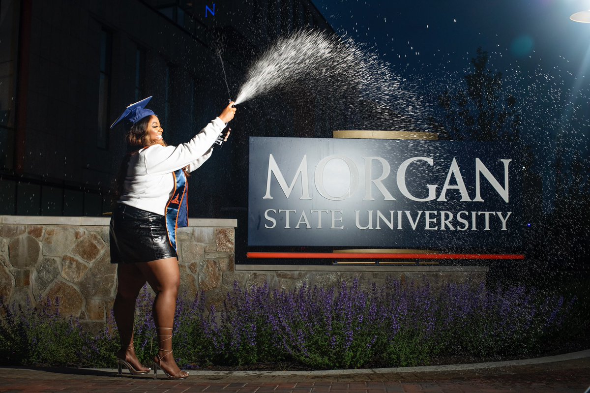 'Don't you ever hold your applause for me !'  
I'M FINALLY DEGREED BABY! #MSU21💙🧡 
B.S in Biology w/ a minor in Chemistry 👩🏾‍🎓👩🏾‍⚕️