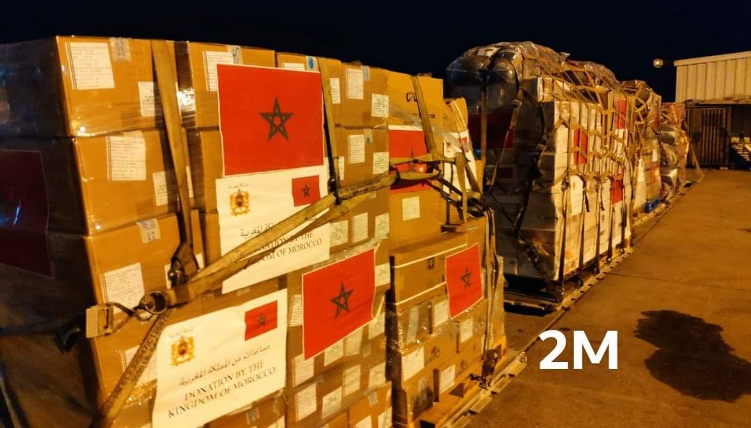 Le #Maroc a entamé, ce samedi, l'acheminement de l'aide humanitaire d’urgence aux #Palestiniens, ordonnée sur Très Hautes Instructions de SM Mohammed VI, Président du Comité Al-Qods. Cette aide est constituée de 40T de denrées de 1ère nécessité, de médicaments et de couvertures.