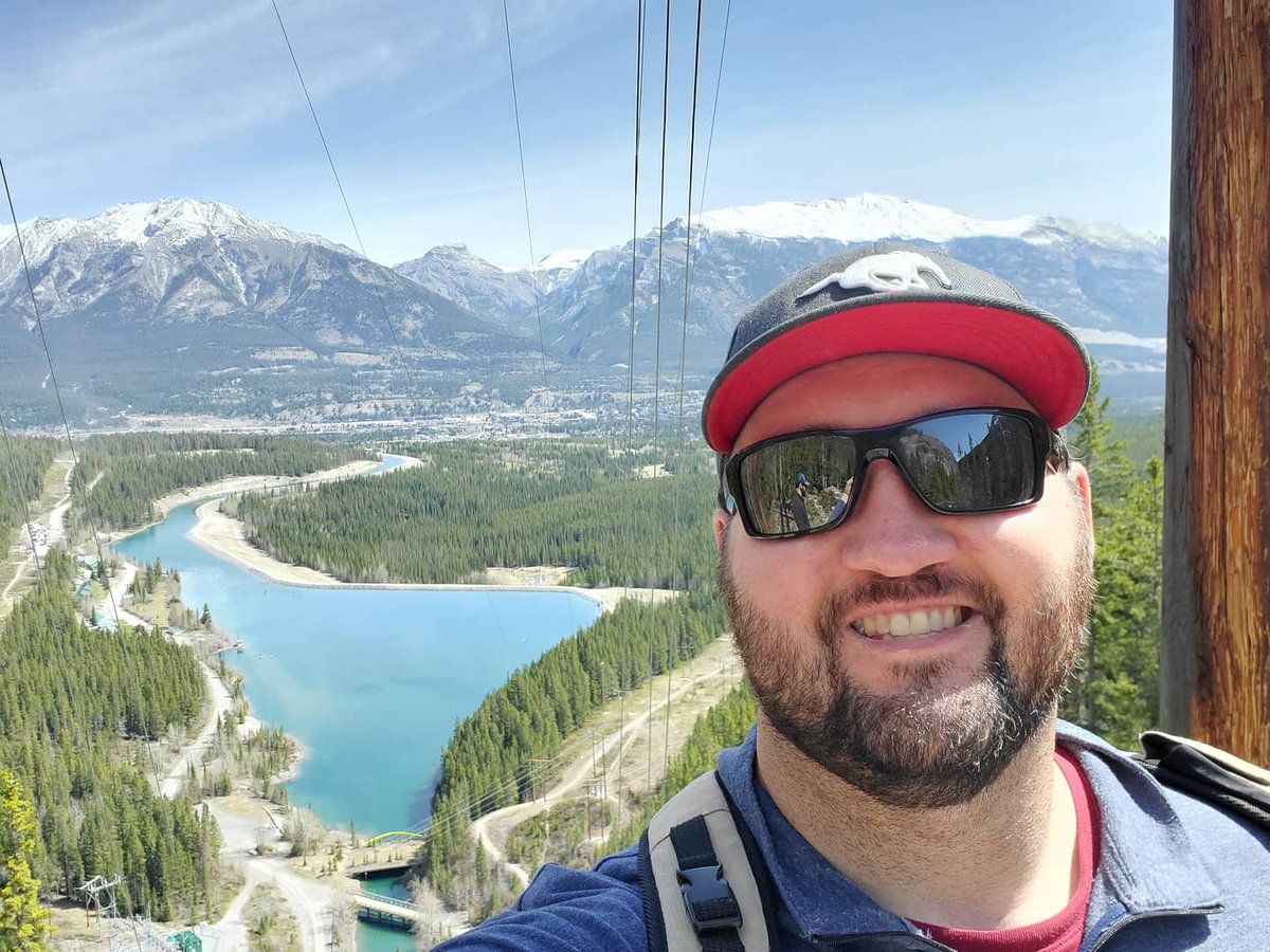 johnw_bender's tweet photo. Got up & down #GrassiLakes before noon today. #Canmore #BigManHiking https://t.co/wWu8gBwJzC
