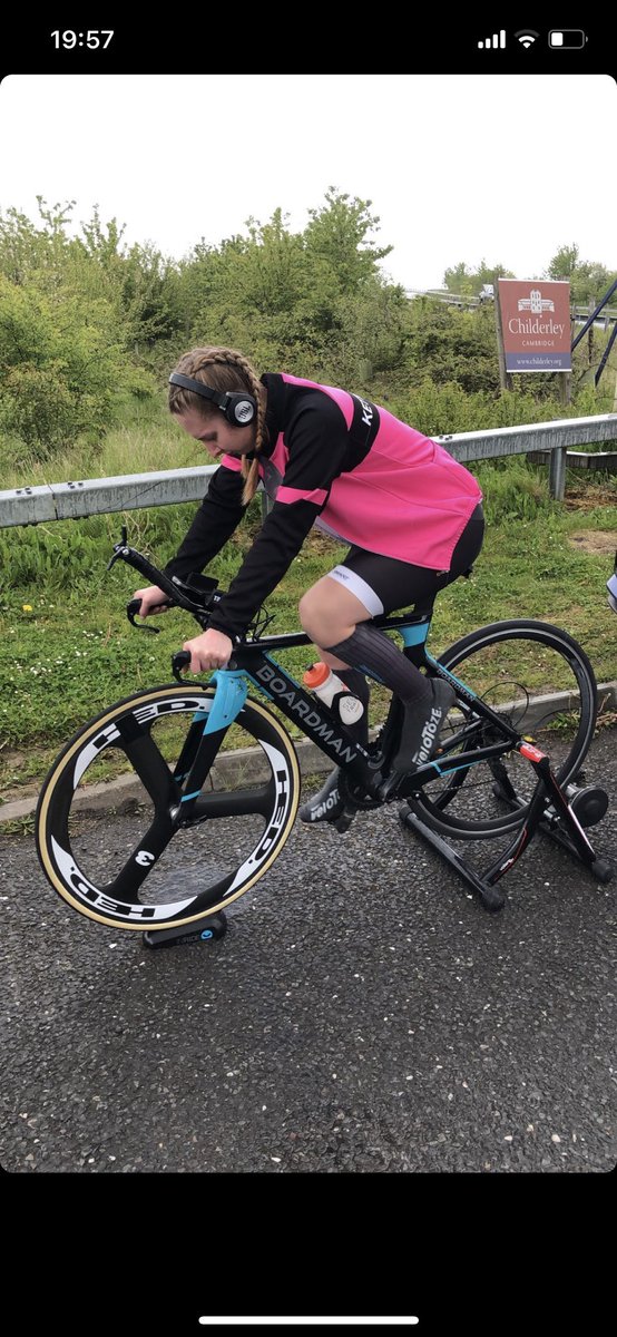 _bethany2003's tweet photo. So close, yet so far from breaking the hour for a 25 😬

1:00:07

8 seconds!!!

Very pleased with a 4 minute and 3 second PB however and fingers crossed next time I can break the hour 🤞

@KetteringCC @alanmspen @BarneyStorey @MontsayeSF https://t.co/Gnfj0WD7XB