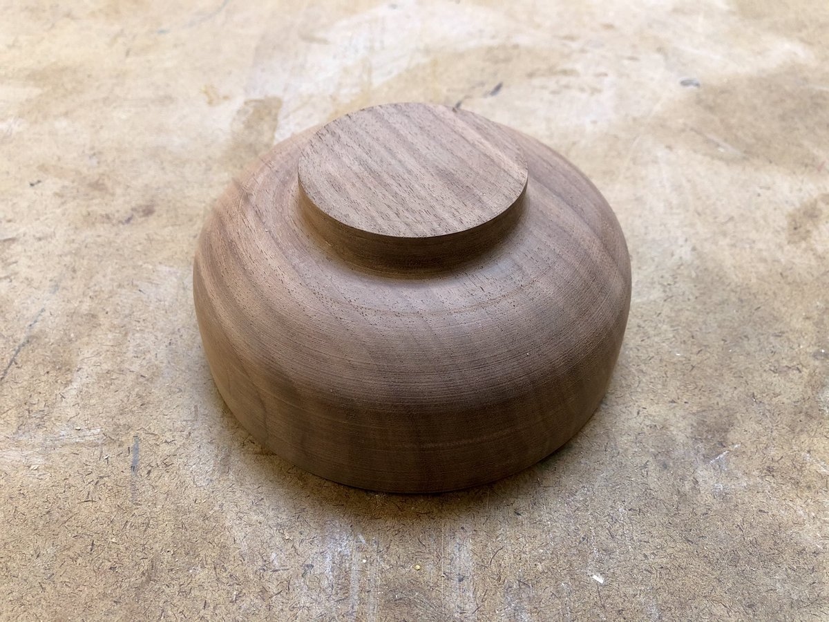 sandramu_'s tweet photo. And finally, before oiling: 👩‍🎨 https://t.co/g1or43vpNd