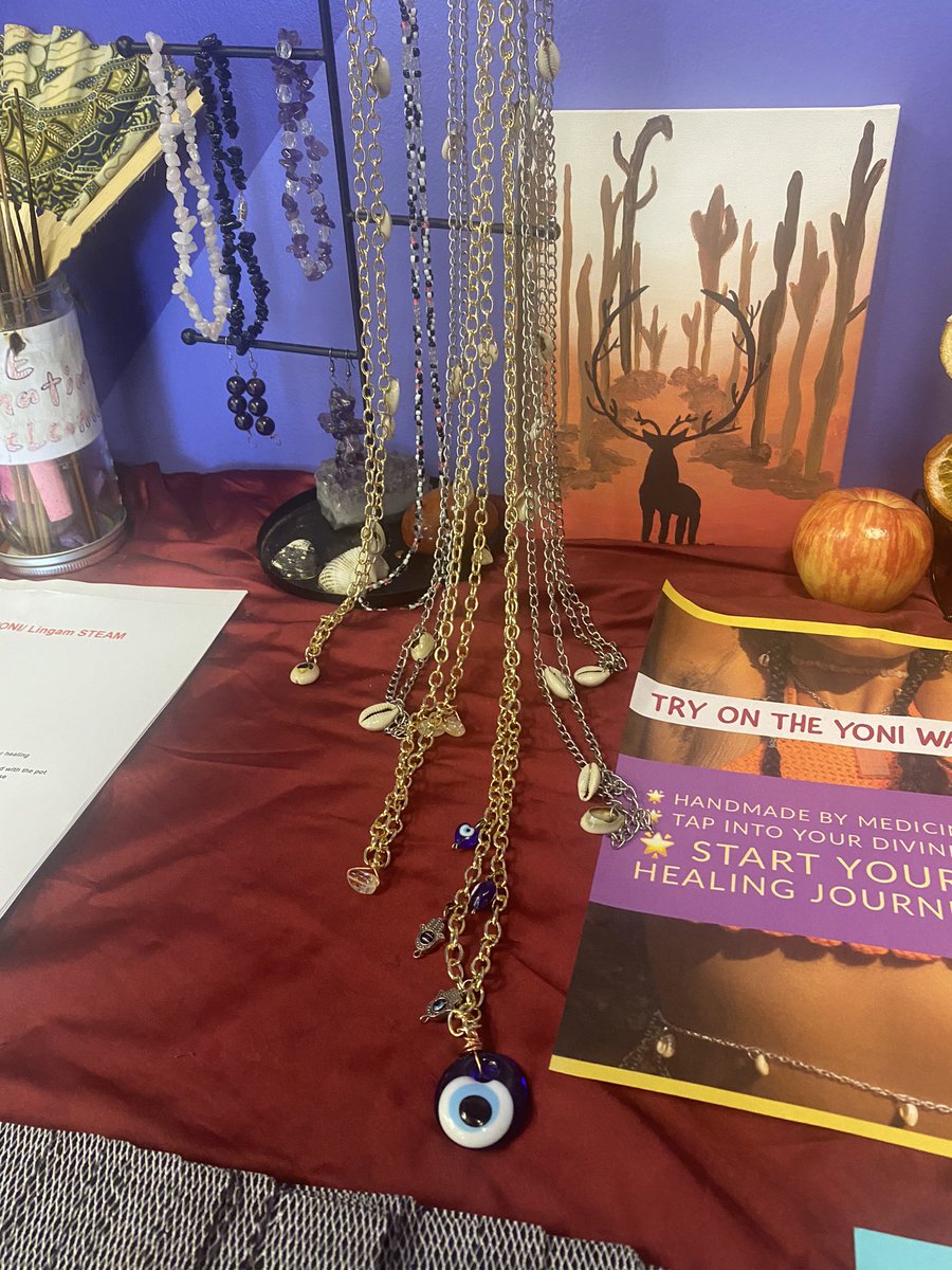 ItVelv's tweet photo. Support #black local artist today at Velv’IT Boutique Beauty Supply 

📍 4611 Peoria st Montbello CO 80239 from 1-6 p.m. 

#localartist #popupshop #waistbeads #witchjewlery https://t.co/7S6HuuQqHW