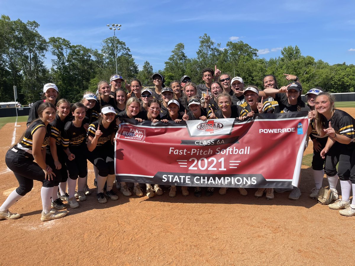 Your 2021 state champion Hernando Lady Tigers!