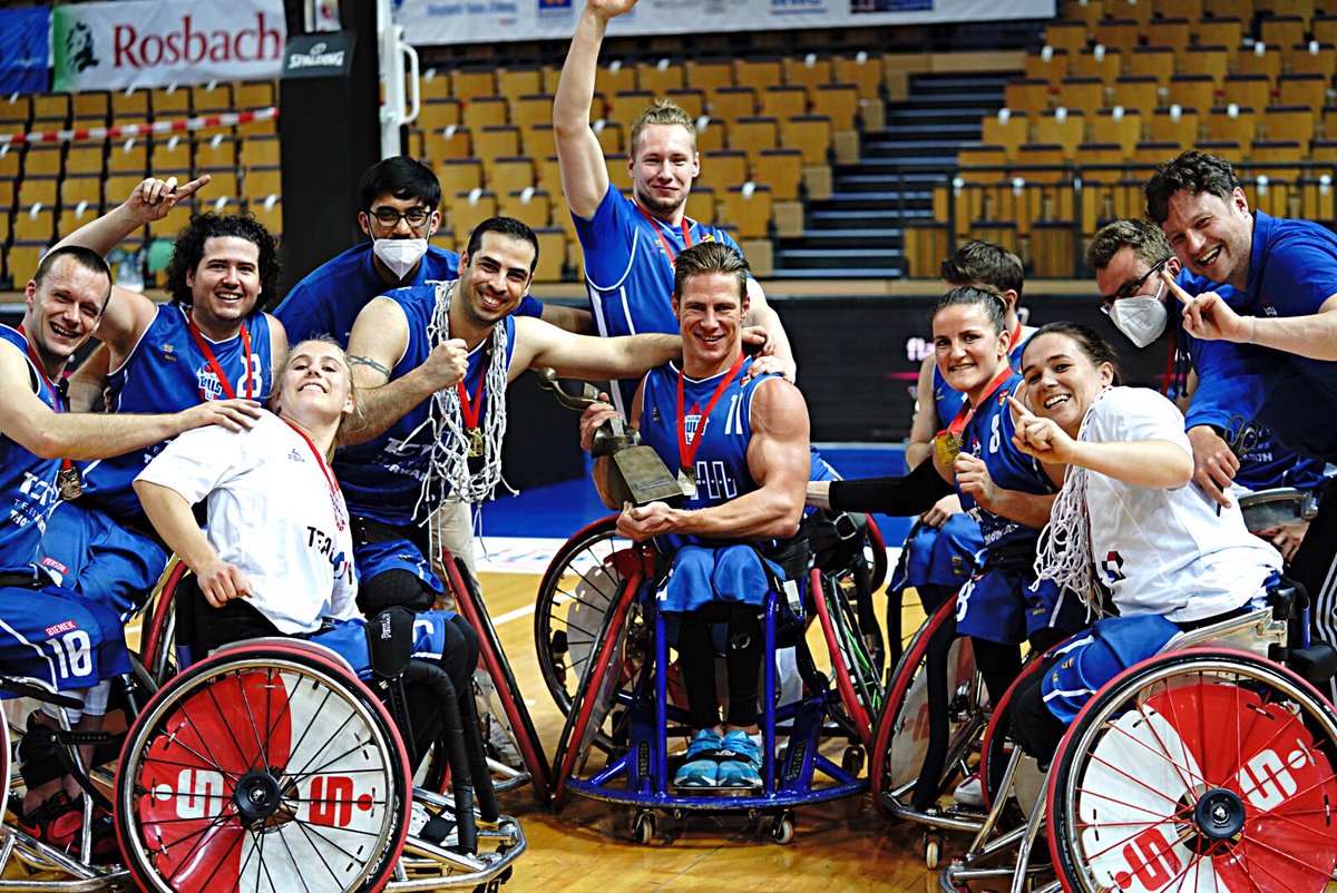 GERMAN CHAMPIONS 20/21! So proud of this team ♥️🔥🏆