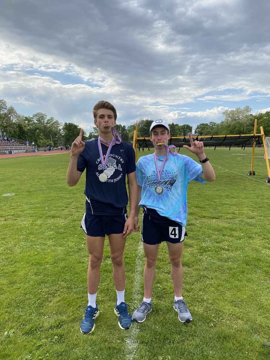 Best buds that win county titles together, stay together! Congrats to Josh who won the 3200 &amp; Owen with a fantastic race, new school record, &amp; new pr in the 800 in 1:56.65!!!