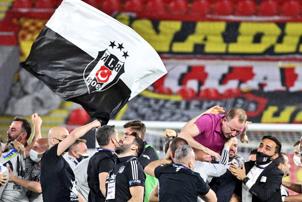 Minnettarız sana hocam. Teşekkürler