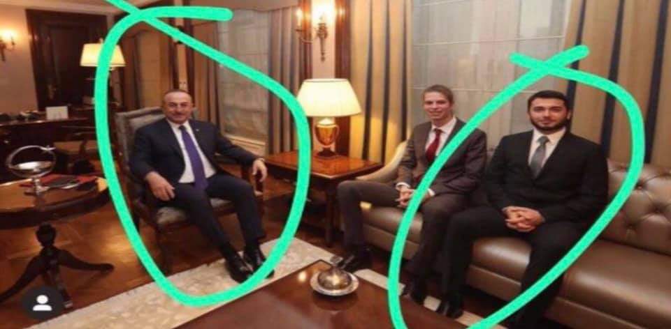 TCHakanAlp's tweet photo. Soralım yine:

İzmir’de camilerde Ciao Bella çalana ezan dinletecektiniz,NE OLDU?

Tosuncuk Mehmet’i bulup getirecektiniz,NE OLDU?

391 bin kişinin 2 milyar $’ı ile tüyen #thodeks Fatih Faruk nam yiğitin “yakalanması an meselesi”idi,NE OLDU.

#HelallesmeyeceğizHesaplasacağız https://t.co/OP6ZQ1W1Q2