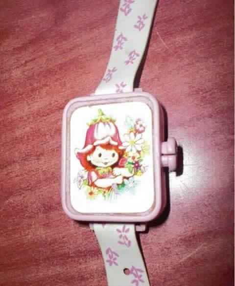 citlally91's tweet photo. Ya vacunen a las que teníamos nuestro reloj con cremita perfumada de AVON en los 90s https://t.co/QeNQEnUZdn