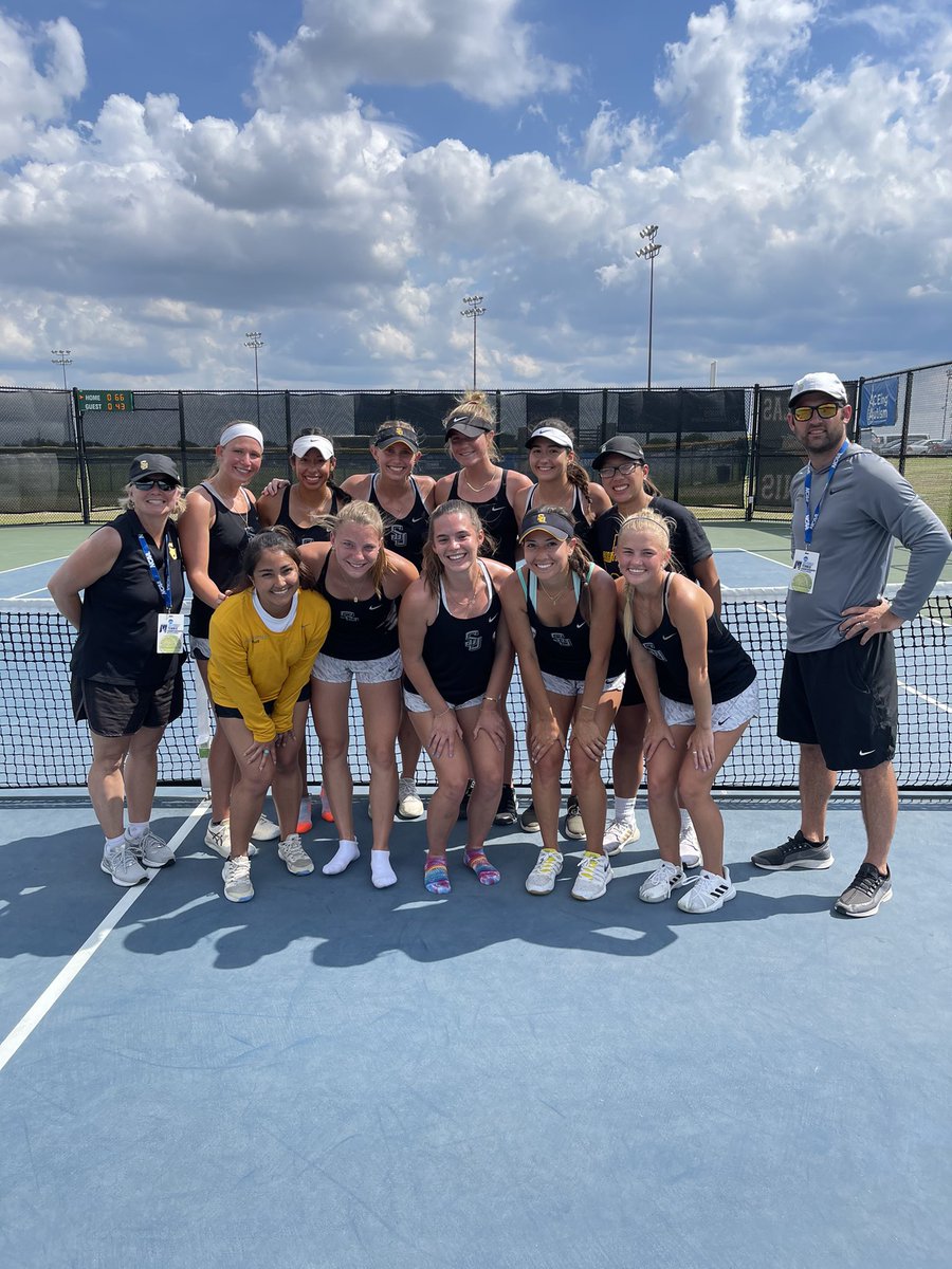 SUPiratesTennis's tweet photo. Elite 8 bound! https://t.co/g7d1T9zWaI
