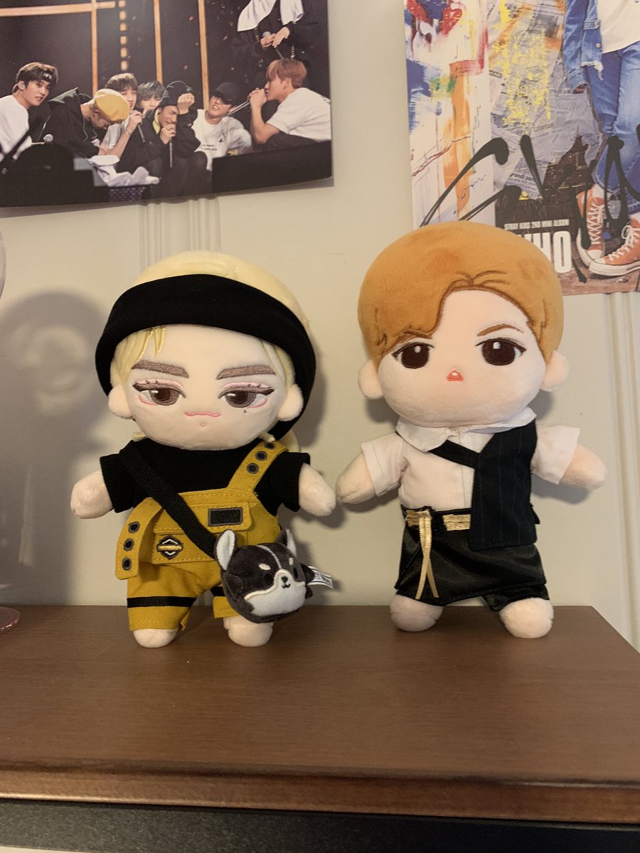 rocketpunches's tweet photo. got my @Hyun_e_Doll and @skz_doll lee know in today :) thank you so much @StrayKidsGOs ❤️❤️❤️ https://t.co/uOzxRuRk0W