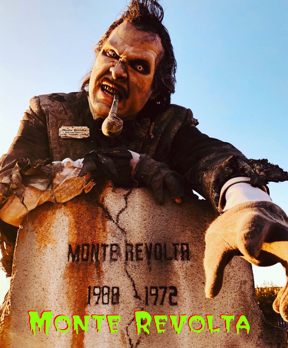 MonteRevolta's tweet photo. Happy Cemetery Saturday Everyone!!!

“Of all the Tombstones Ive ever had the pleasure of laying my head beneath...my favorite’s have always been the ones that Leak &amp; Wobble!”

Yours Ghouly
The Late Monte Revolta

#monterevolta #monterevoltaandhisbandofthelivingdead https://t.co/Zz0lSJ8y6u